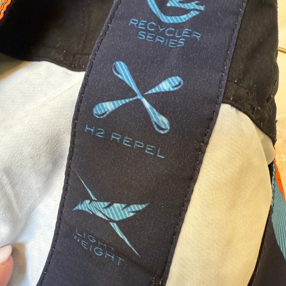 Billabong Blue and Orange Board Shorts with Gradient Design Mens Sz 32 - Picture 10 of 11